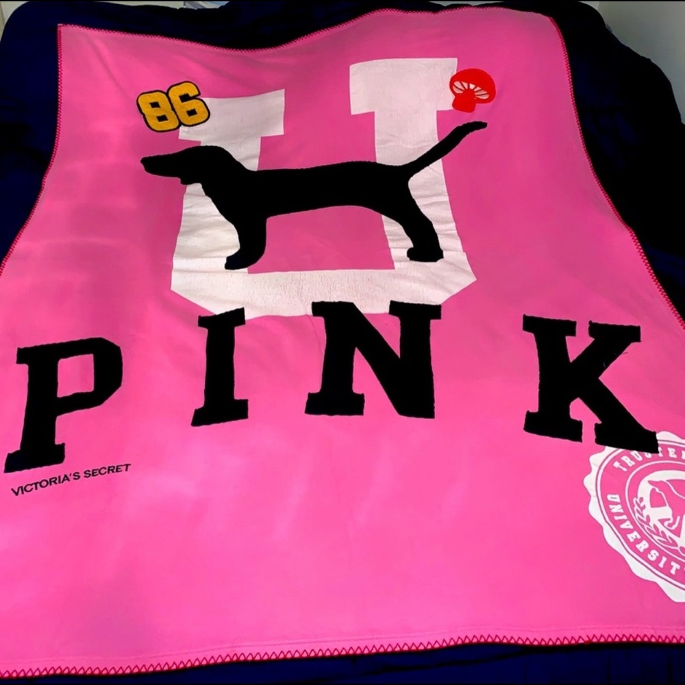 ‼️‼️PLEASE DO NOT BUY‼️ VS PINK BUNDLE 4 MA❤️